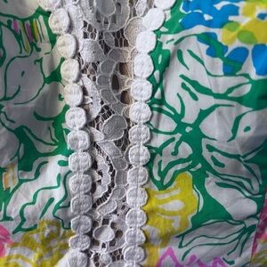 Lily Pulitzer dress size 0 in like new condition.